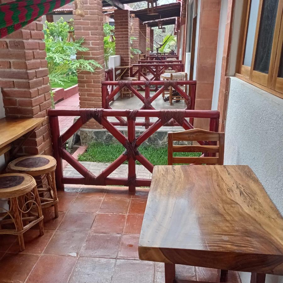 Bungalows Y Cabanas, Las Barracas De La Barra Malucano Exteriér fotografie