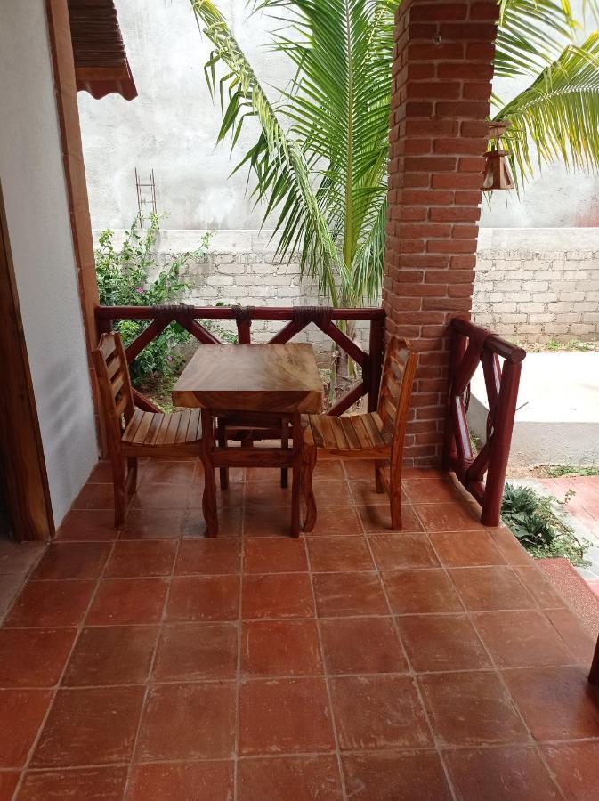 Bungalows Y Cabanas, Las Barracas De La Barra Malucano Exteriér fotografie