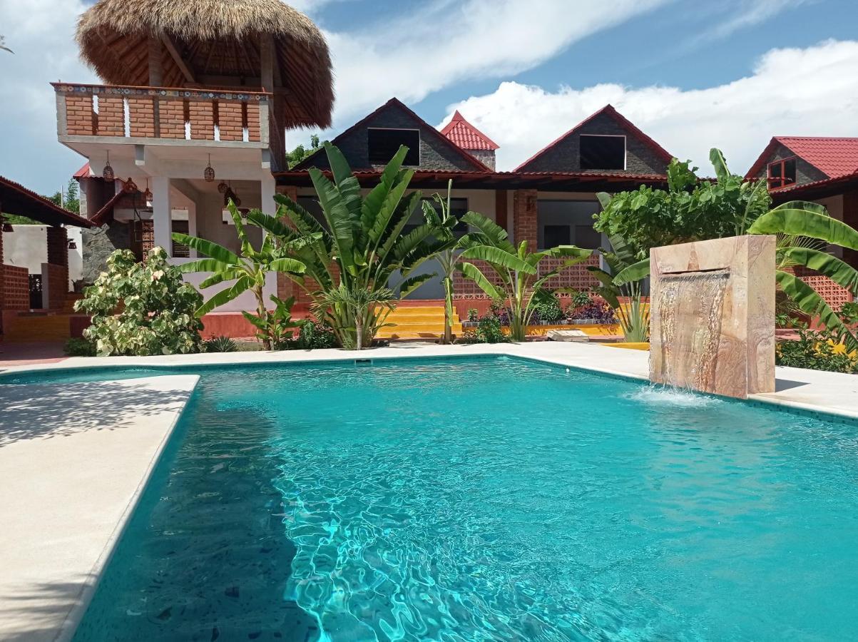 Bungalows Y Cabanas, Las Barracas De La Barra Malucano Exteriér fotografie