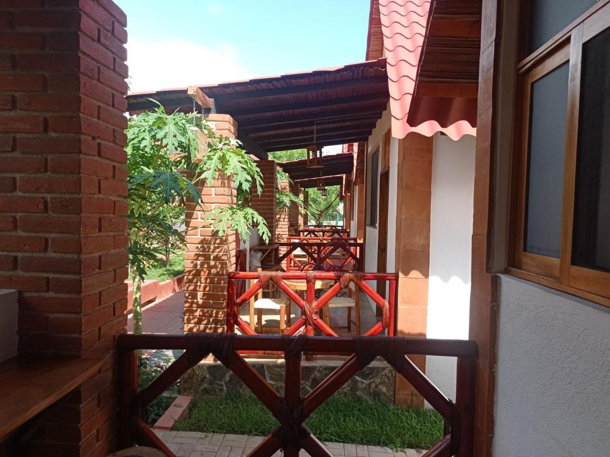 Bungalows Y Cabanas, Las Barracas De La Barra Malucano Exteriér fotografie