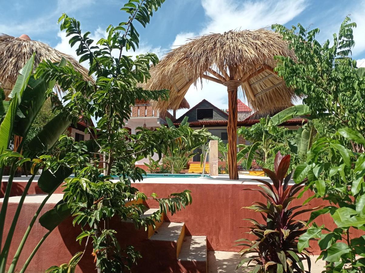 Bungalows Y Cabanas, Las Barracas De La Barra Malucano Exteriér fotografie